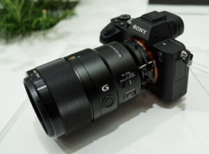 لنز دوربین سونی Sony FE 90mm f/2.8 Macro G OSS